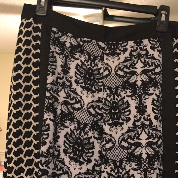 Palazzo pants from Sophie and Trey boutique - Picture 5 of 7